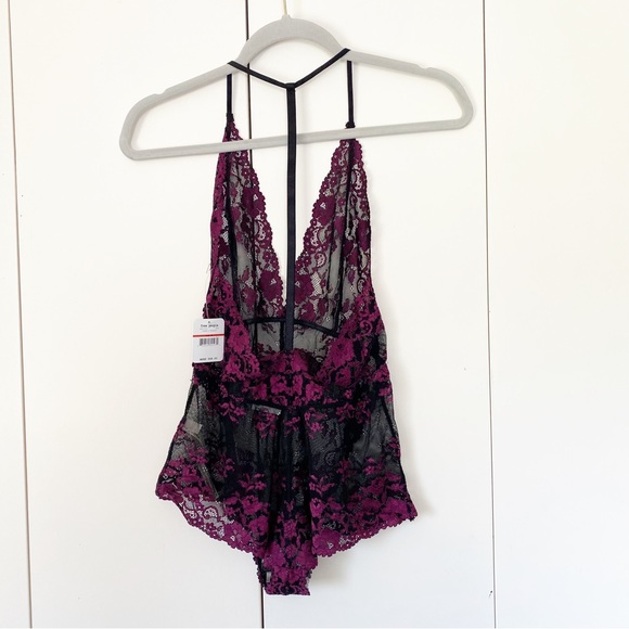 NWT Intimately Free People Too Cute To Handle Lace Bodysuit Black & Fuschia XS - Picture 11 of 12
